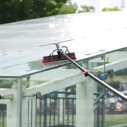 Щетка для очистки солнечных панелей с подачей воды и ручным управлением (арт. 25-1407908)