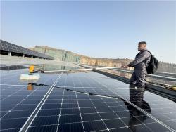 Солнечная щетка для очистки панелей, 7.5 м (арт. 25-1407993)