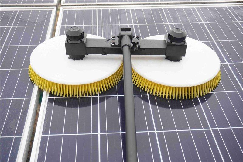 Щетка для очистки солнечных панелей с двойной головкой (арт. 25-1408029)