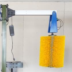 Электрическая щетка для чистки скота на ферме (арт. 25-1408398)