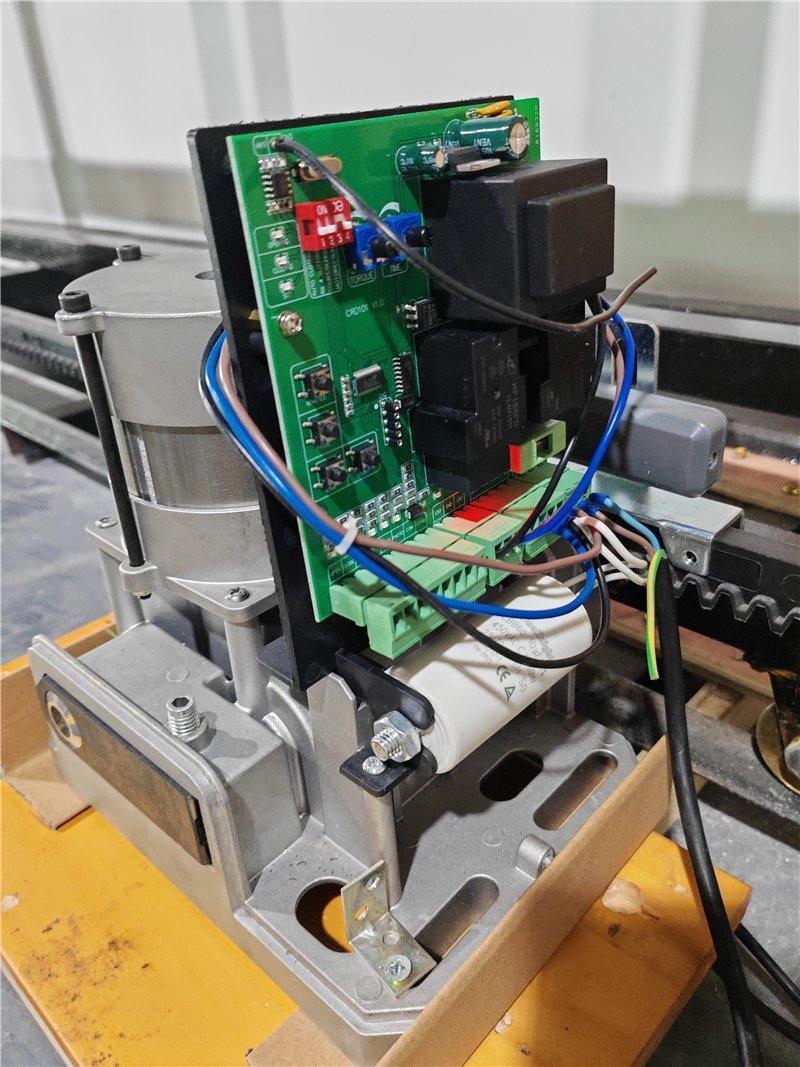 Открыватель дверей гаража умный 550W с пультом и WiFi (арт. 25-5080866)