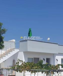 Система генерации энергии с вертикальной турбиной и солнечной панелью (арт. 25-5080968)