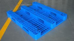 Поддон пластиковый перфорированный HDPE односторонний 4-х заходный (арт. 25-5081599)