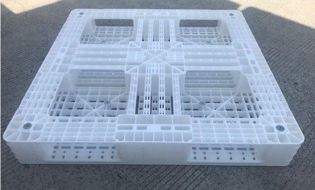 Паллет евро 1400x1400 из прочного HDPE с 4-сторонним входом (арт. 25-5081632)