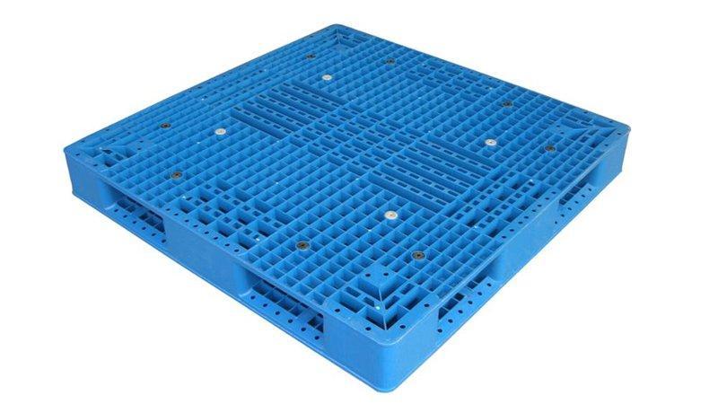 Паллеты пластиковые прочные пищевые экологичные б/у (арт. 25-5081744)