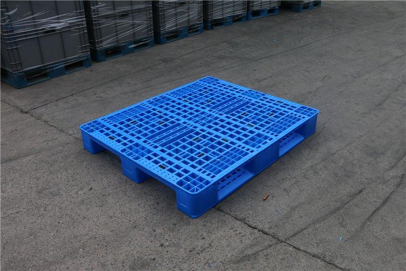 Паллет евро синий HDPE/PP для склада 4-сторонний (арт. 25-5081830)