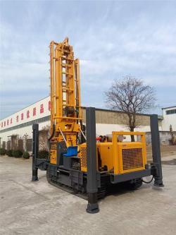 Буровая установка гусеничная 300м с мотором и редуктором (арт. 25-5081939)