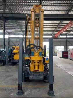 Станок буровой водяной 200 м ударно-шламовый для скважин (арт. 25-5081968)