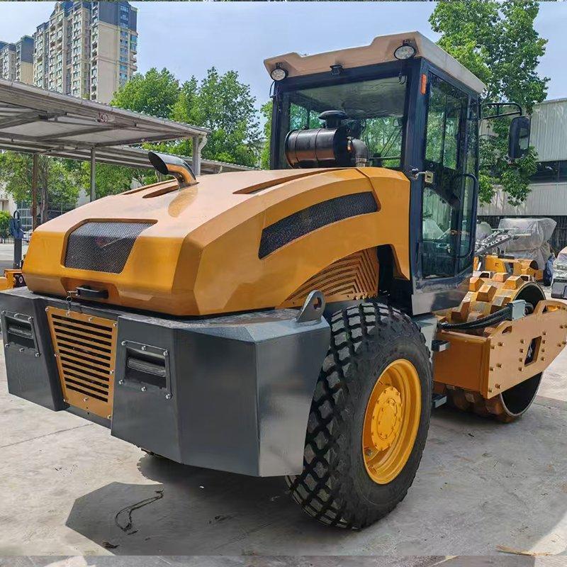 Каток дорожный вибрационный однотактный 8т 12т с насосом (арт. 25-5082438)