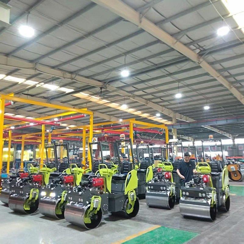 Каток дорожный вибрационный гидравлический 1T 1.5T CE EPA (арт. 25-5082484)