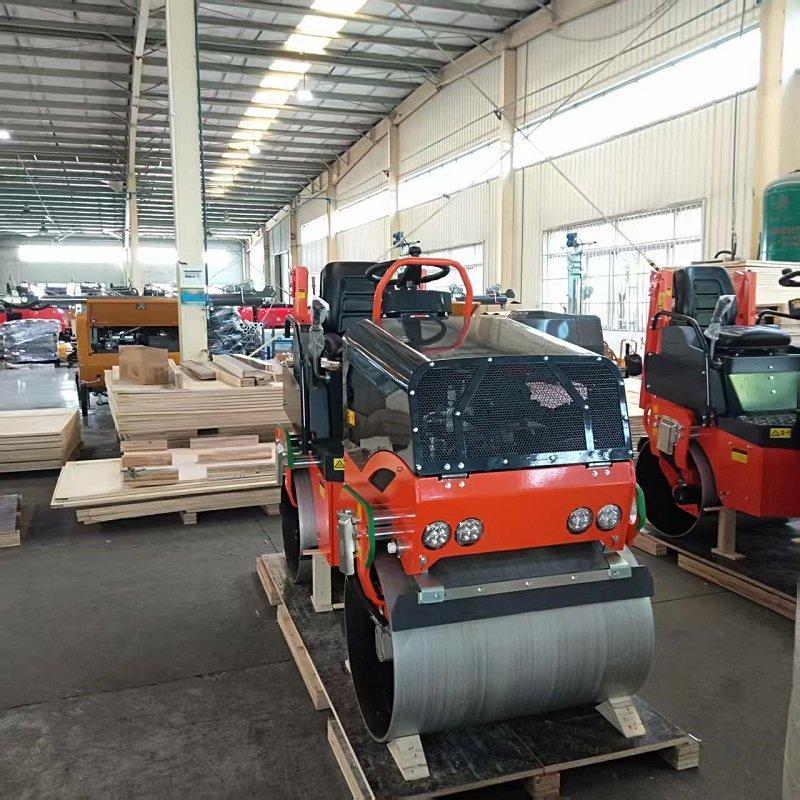 Каток дорожный вибрационный гидравлический 1.5T двойной барабан (арт. 25-5082485)