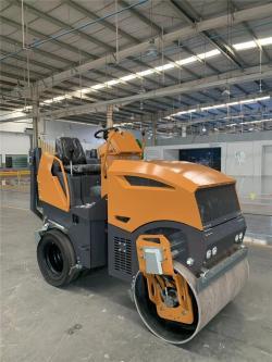 Каток дорожный дизельный мини с резиновыми шинами 2-5 тонн (арт. 25-5082584)