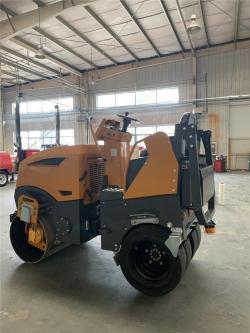 Каток дорожный дизельный мини с резиновыми шинами 2-5 тонн (арт. 25-5082584)