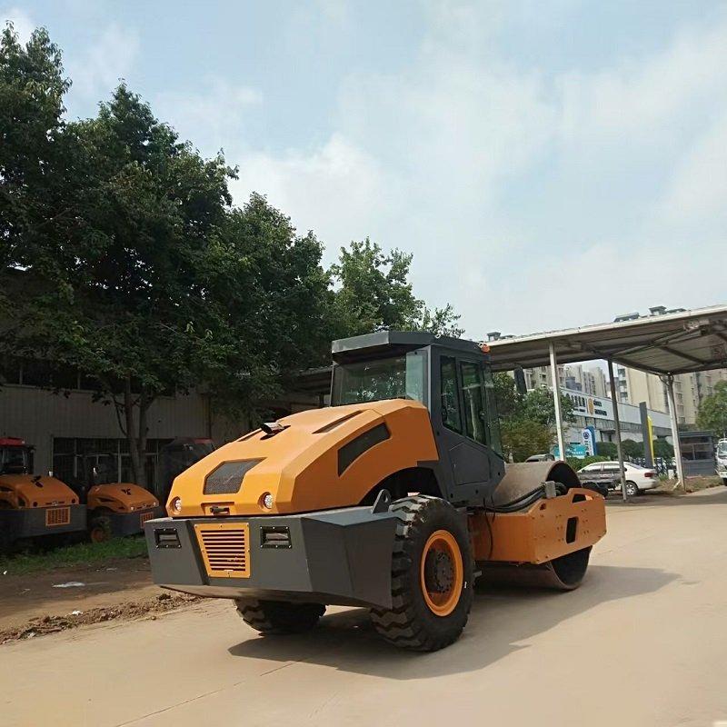 Каток вибрационный гидравлический асфальтовый 8-12 тонн (арт. 25-5082613)