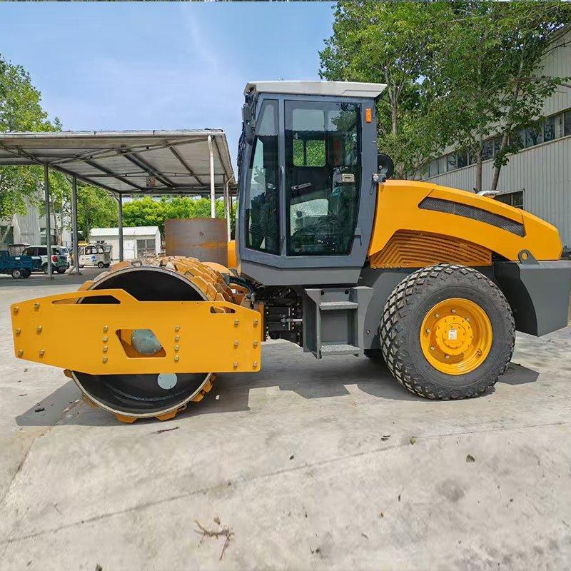 Каток дорожный вибрационный асфальтовый 6-12 тонн (арт. 25-5082618)