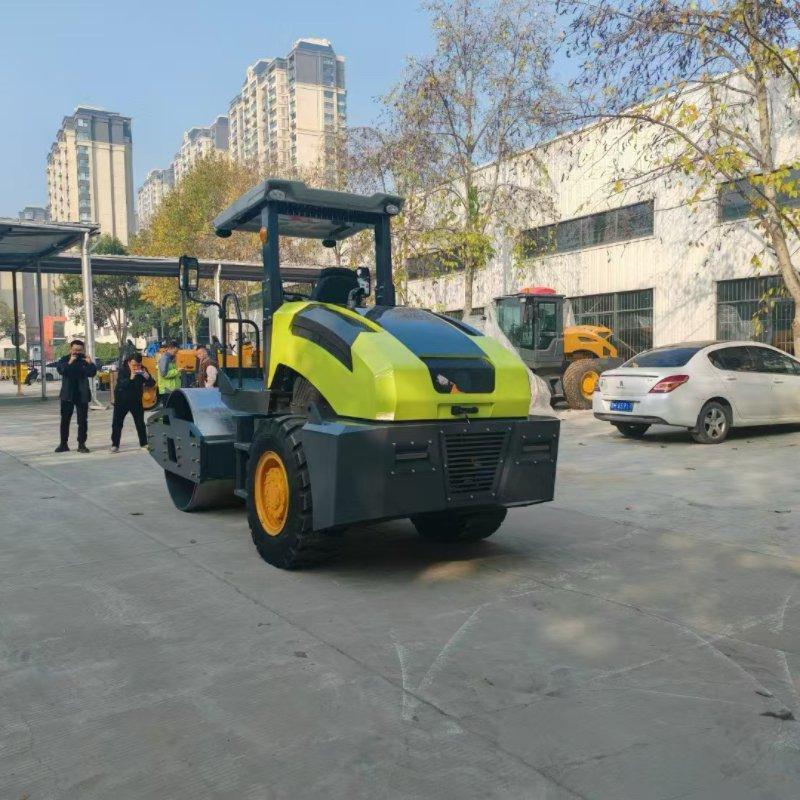 Каток дорожный вибрационный мини 6 тонн дизельный (арт. 25-5082630)