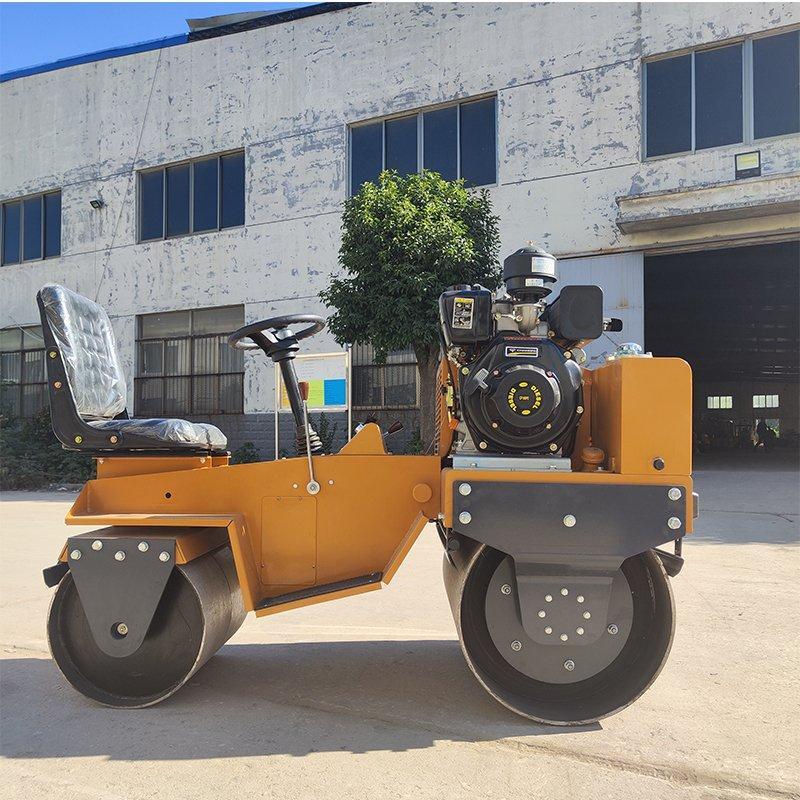 Каток дорожный вибрационный однобарабанный с двойным приводом (арт. 25-5082779)