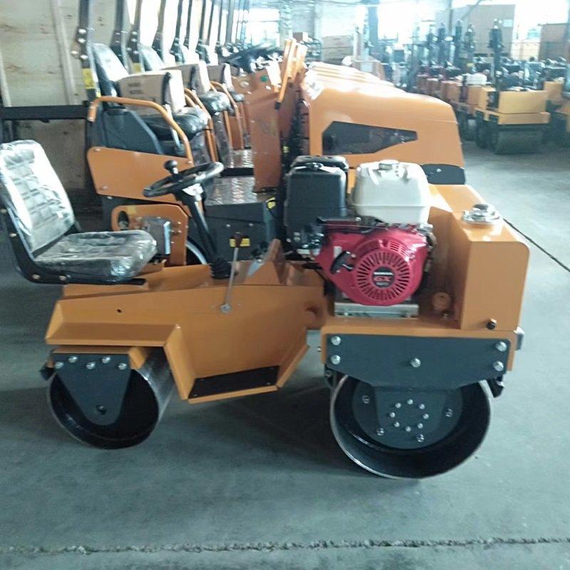 Каток вибрационный двухвальцовый 850 кг с зарядным устройством (арт. 25-5082842)