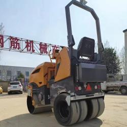 Каток дорожный вибрационный дизельный двухвальцовый 1-3 тонны (арт. 25-5082846)