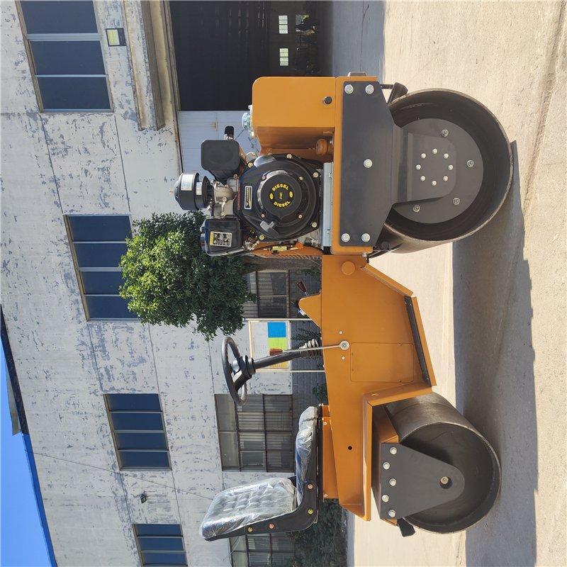 Каток дорожный вибрационный двухвальцовый 850 кг (арт. 25-5082863)