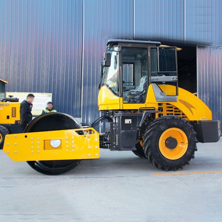 Каток дорожный вибрационный однобарабанный Changchai Huade (арт. 25-5082911)