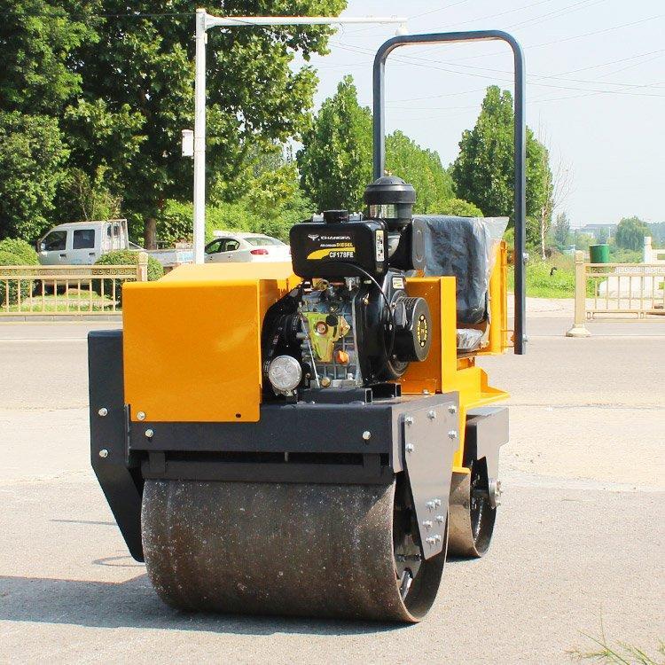 Каток дорожный двухвальцовый 1 тонна для уплотнения грунта и асфальта (арт. 25-5083213)