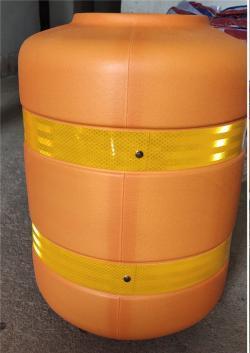 Барьер дорожный защитный вращающийся с песком и отражателем (арт. 25-5083386)