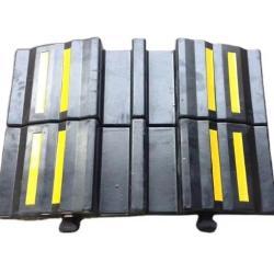 Протектор кабельный резиновый двухканальный уличный (арт. 25-5083400)