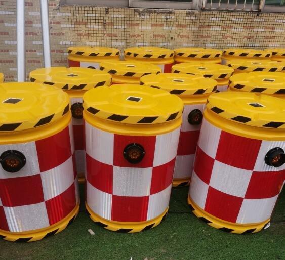 Ведро пластиковое противоударное с солнечной LED подсветкой (арт. 25-5083430)