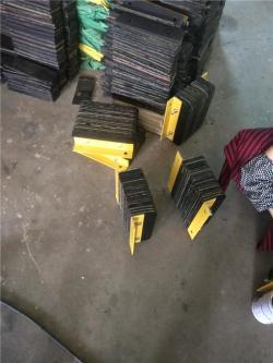 Блок резиновый противоударный для склада и логистики (арт. 25-5083483)