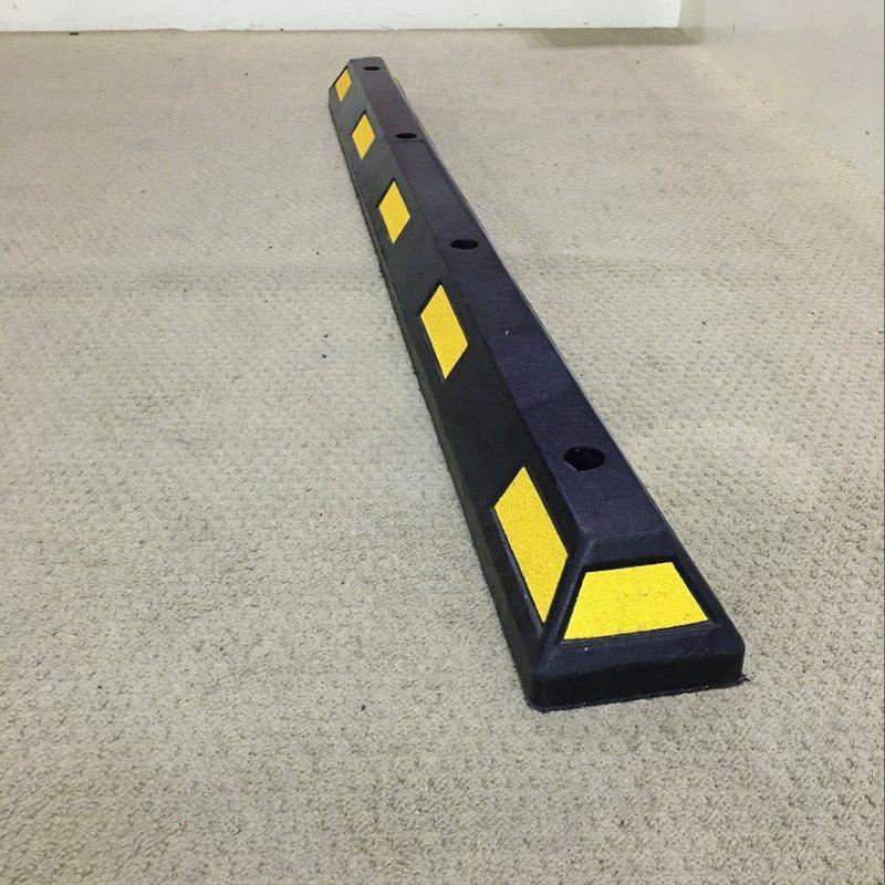 Ограничитель колес резиновый черно-желтый 1.83 м (арт. 25-5083494)