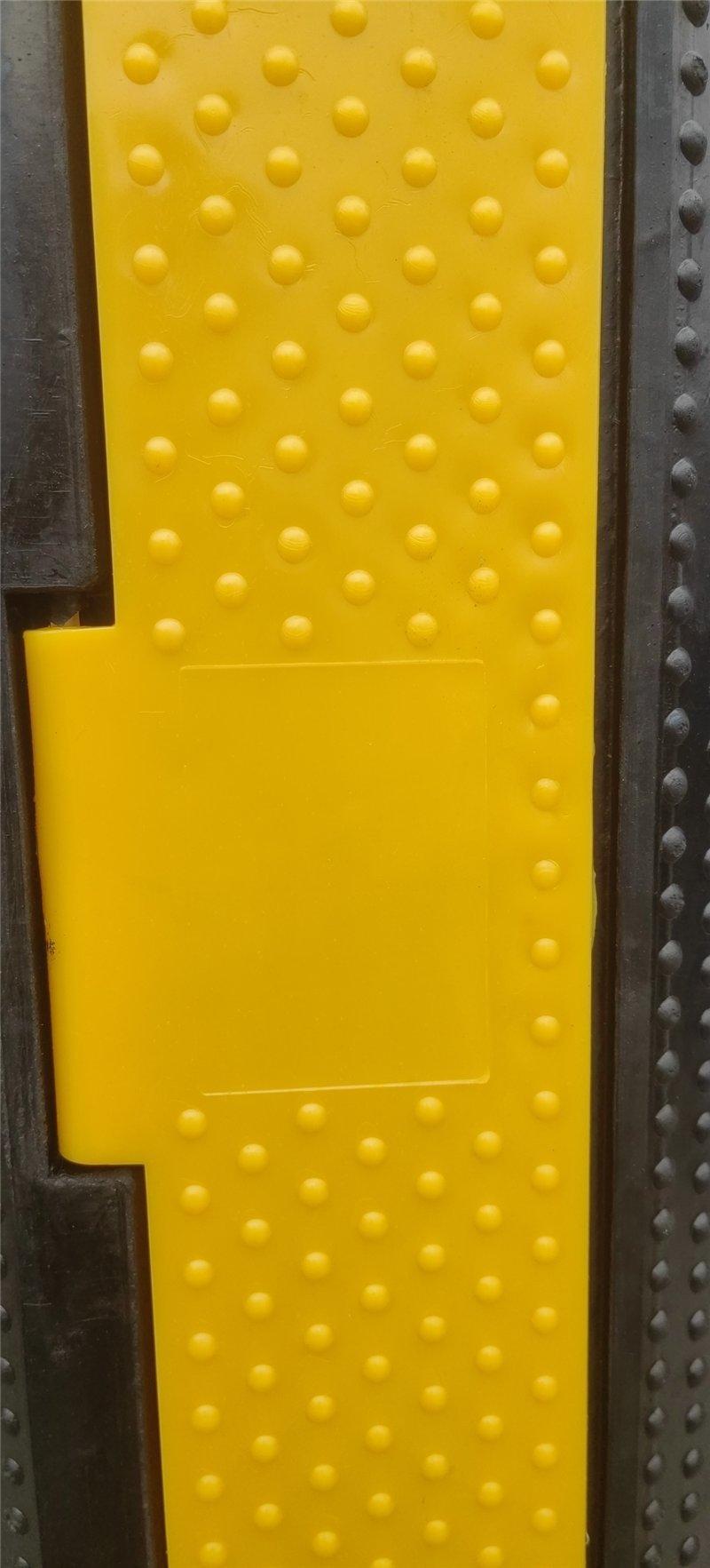 Кабельный резиновый пандус двухканальный защитный (арт. 25-5083527)