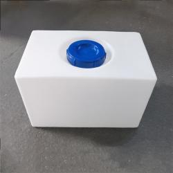 Бак для воды пластиковый квадратный 60 л с клапаном (арт. 25-5083540)