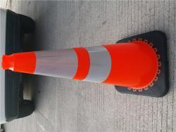 Конус дорожный гибкий ПВХ 70см 3.2кг безопасности (арт. 25-5083590)