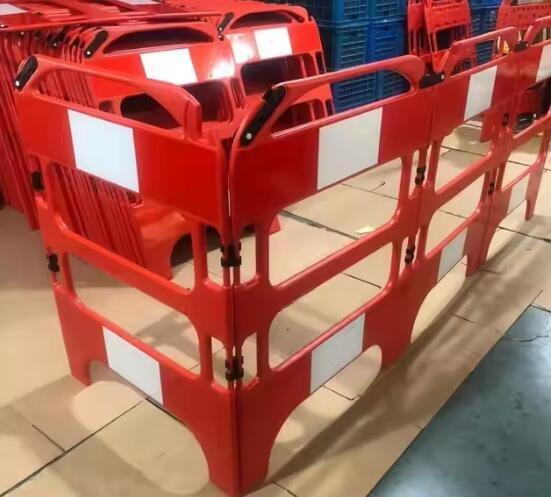 Барьер дорожный складной пластиковый раздвижной съемный (арт. 25-5083622)