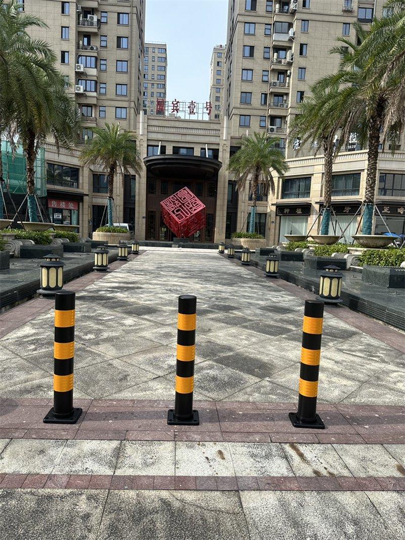 Столбик дорожный гибкий сигнальный PE для безопасности (арт. 25-5083646)