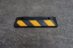 Ограничитель резиновый парковочный высокоотражающий 560мм (арт. 25-5083665)