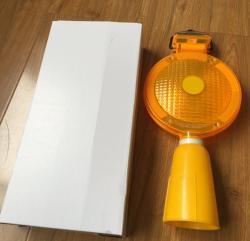 Лампа сигнальная светодиодная для дорожных конусов на солнечной батарее (арт. 25-5083673)