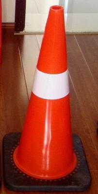 Конусы дорожные оранжевые 700мм с отражателем и резиновой основой (арт. 25-5083693)