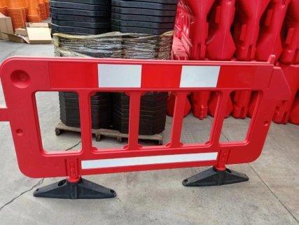 Барьер дорожный пластиковый красно-желтый 1950 мм (арт. 25-5083716)