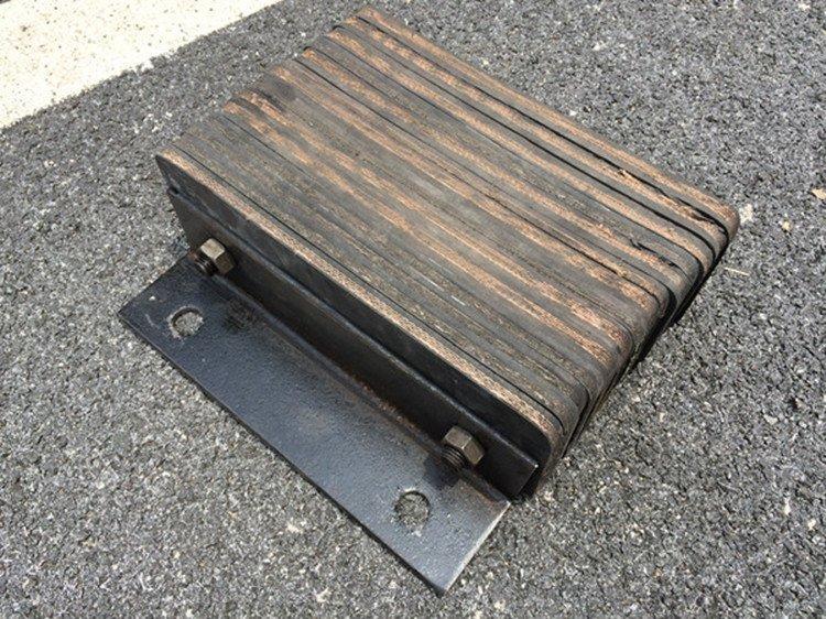 Отбойник резиновый для грузовиков и доков высококачественный (арт. 25-5083809)