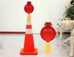 Лампа сигнальная светодиодная для дорожных конусов на солнечной батарее (арт. 25-5083814)