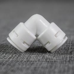 Фитинг угловой пластиковый пищевой для очистителя воды (арт. 25-5085002)