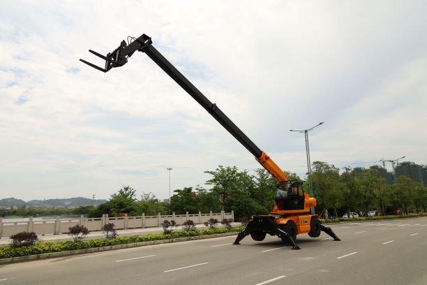 Погрузчик телескопический 4 тонны с вращением на 360 градусов (арт. 25-5085422)