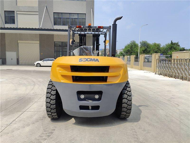 Погрузчик дизельный противовесный 10 тонн SOCMA (арт. 25-5085439)