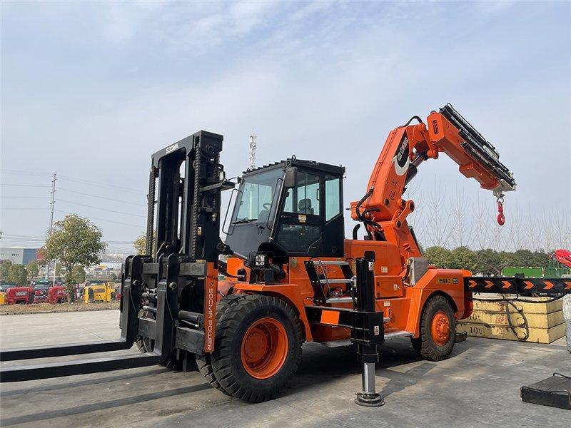 Погрузчик крановый тяжёлый 12т SOCMA HNFC120-450 (арт. 25-5085679)