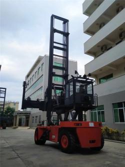 Спредер для контейнеров логистических портов высокого качества (арт. 25-5085680)