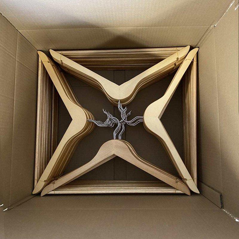 Вешалка деревянная круглая коричневая для одежды (арт. 25-5085750)