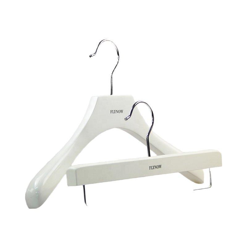 Вешалки костюмные деревянно-металлические с зажимами (арт. 25-5085892)