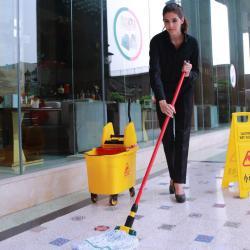 Тележка уборочная пластиковая многофункциональная с мешком (арт. 25-5086000)